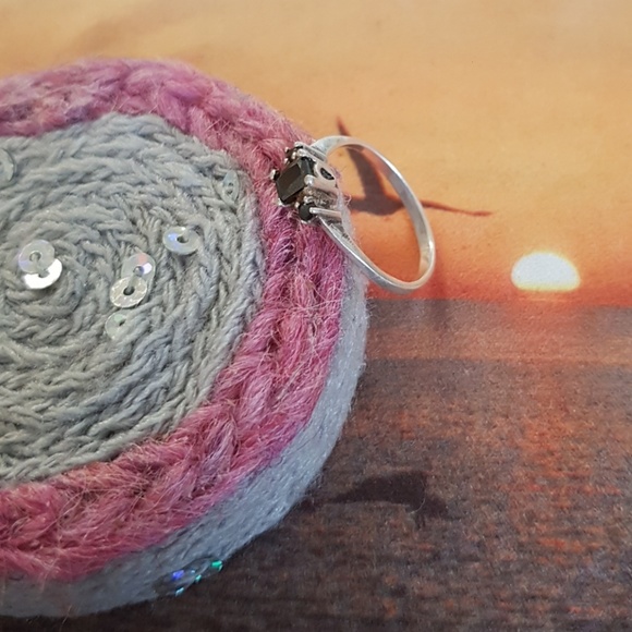 Black Onyx and Diamond Ring 6.5 - Picture 2 of 4